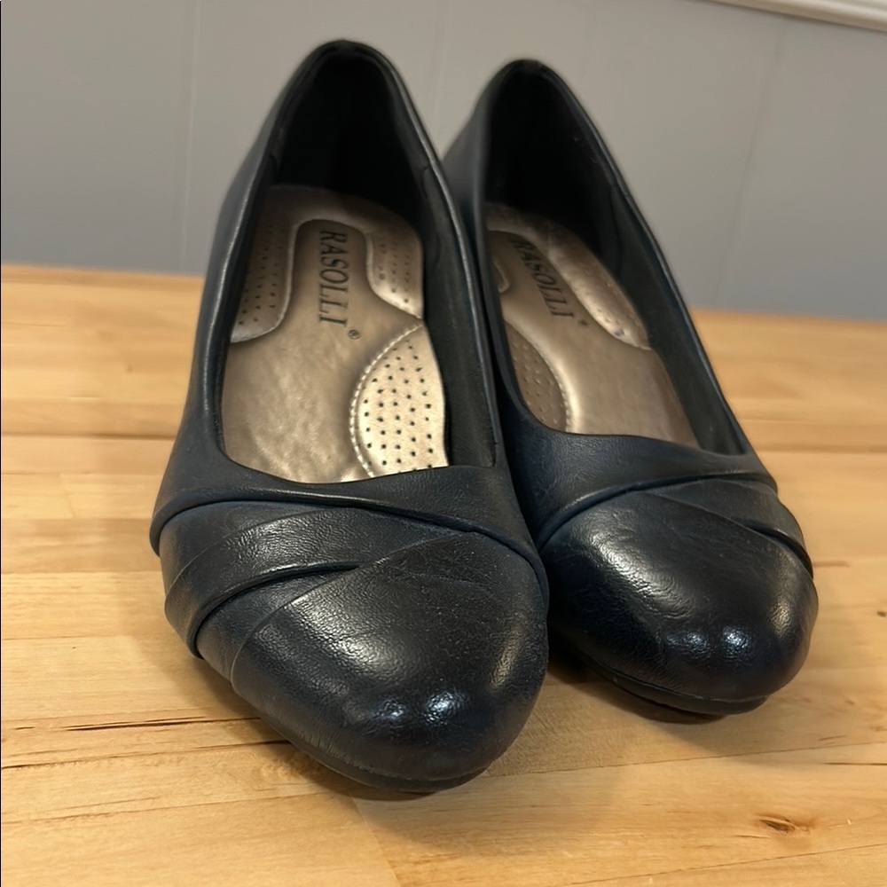 Rasolli Women's dark navy blue Pumps